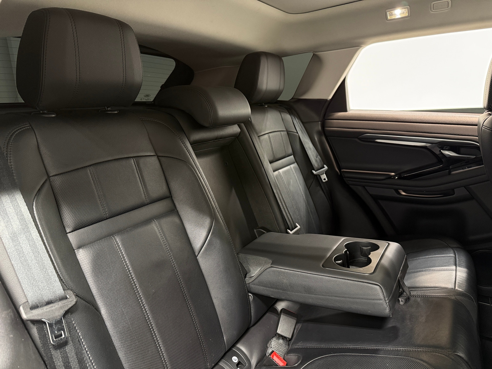 Thumbnail: 2021 Land Rover Range Rover Evoque - 5