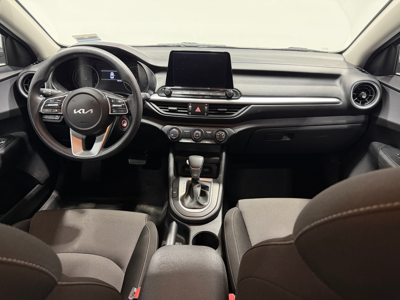 Thumbnail: 2022 Kia Forte - 3