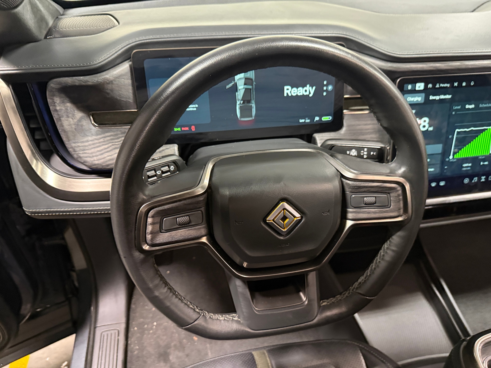Thumbnail: 2022 Rivian R1T - 4
