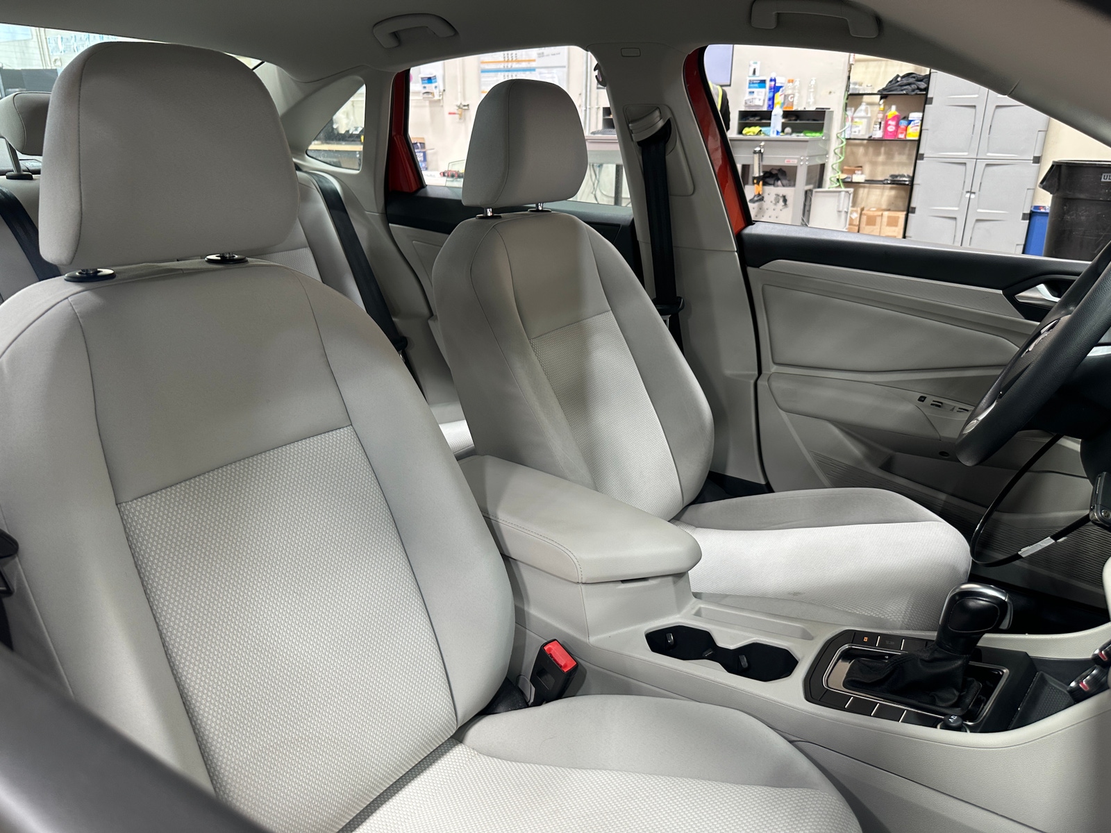 Thumbnail: 2019 Volkswagen Jetta - 2