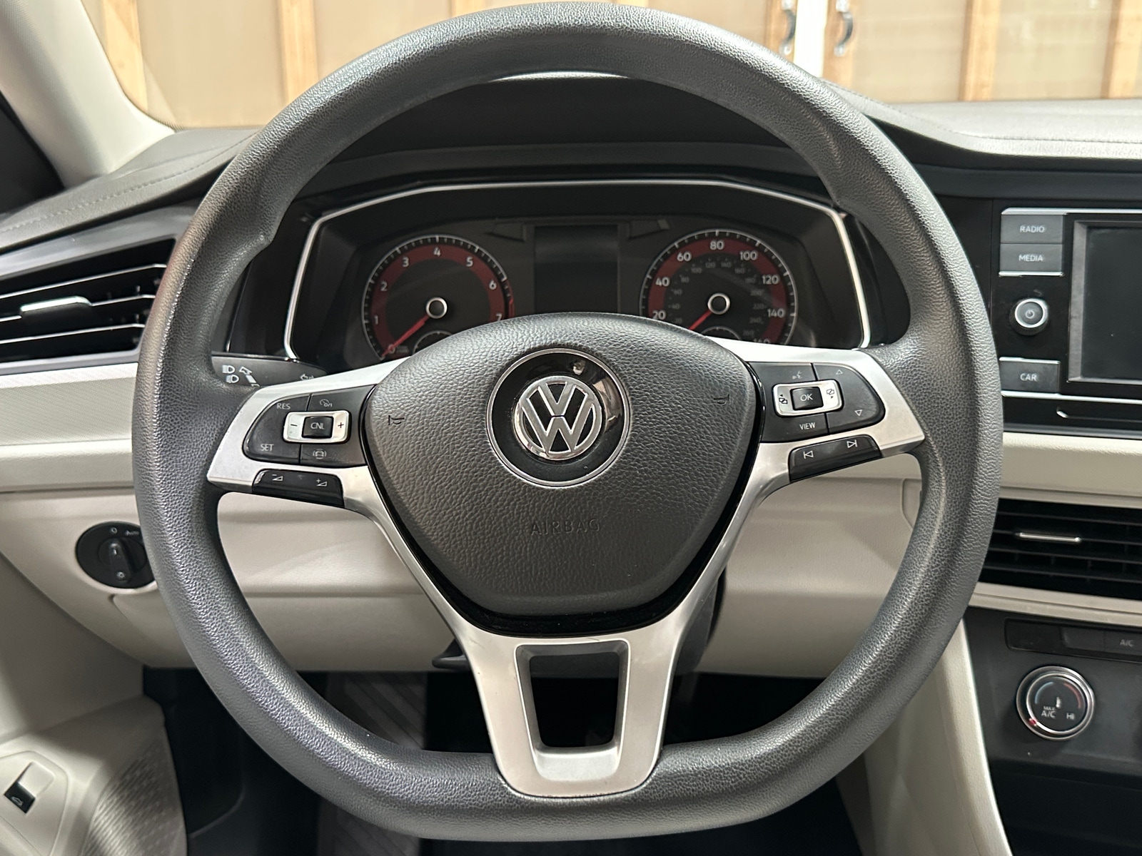Thumbnail: 2019 Volkswagen Jetta - 5