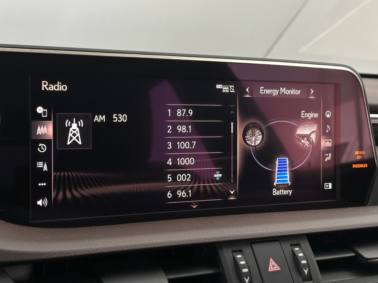 Thumbnail: 2021 Lexus ES - 3
