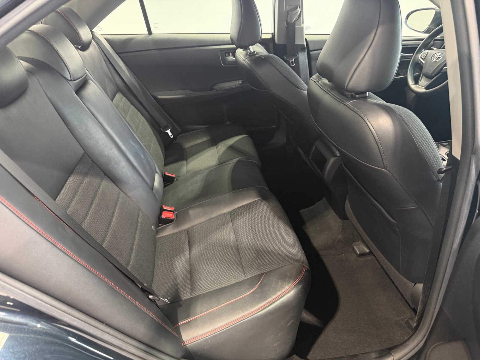 Thumbnail: 2017 Toyota Camry - 6