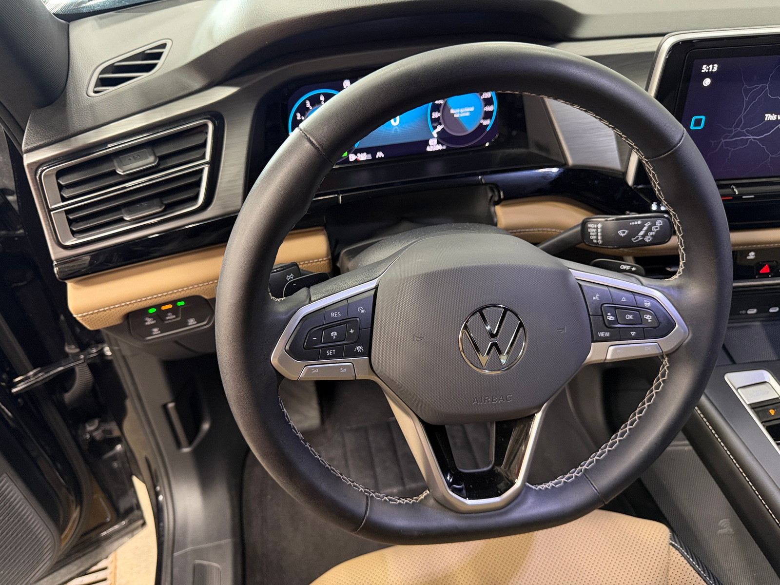 Thumbnail: 2024 Volkswagen Atlas - 4