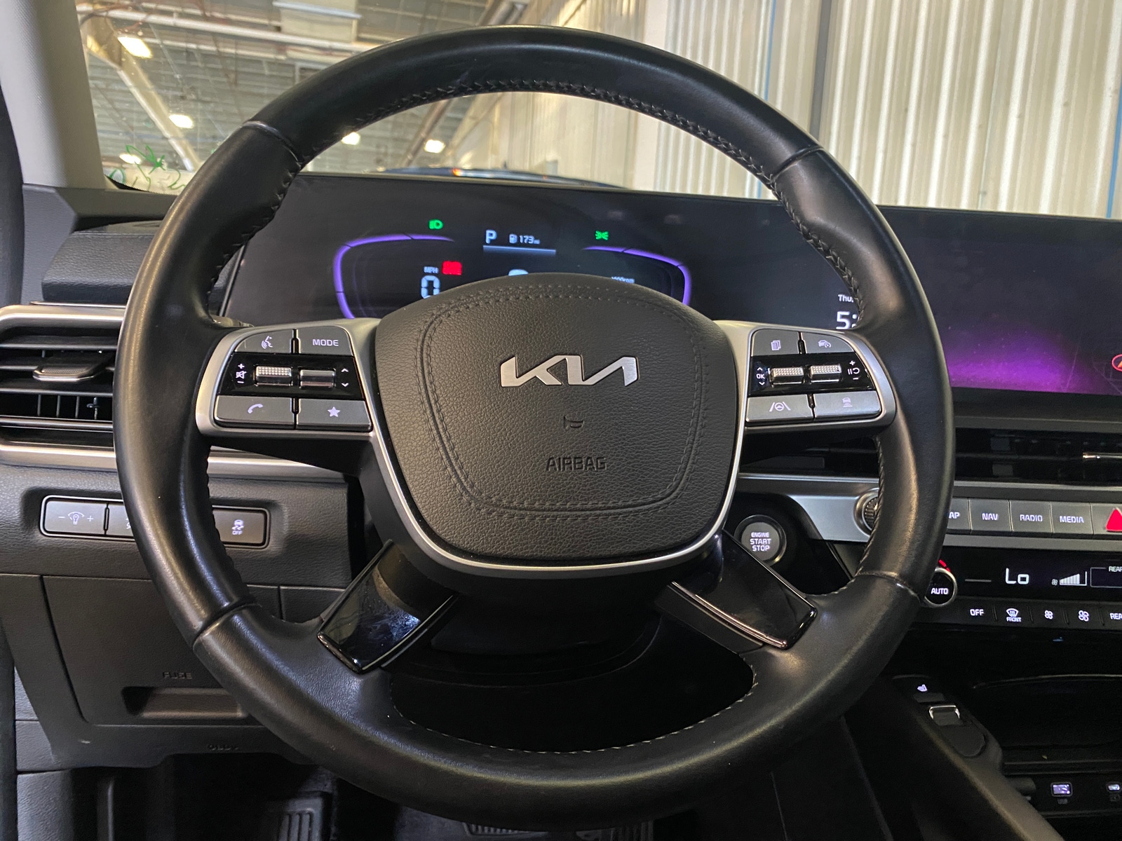 Thumbnail: 2025 Kia Telluride - 4