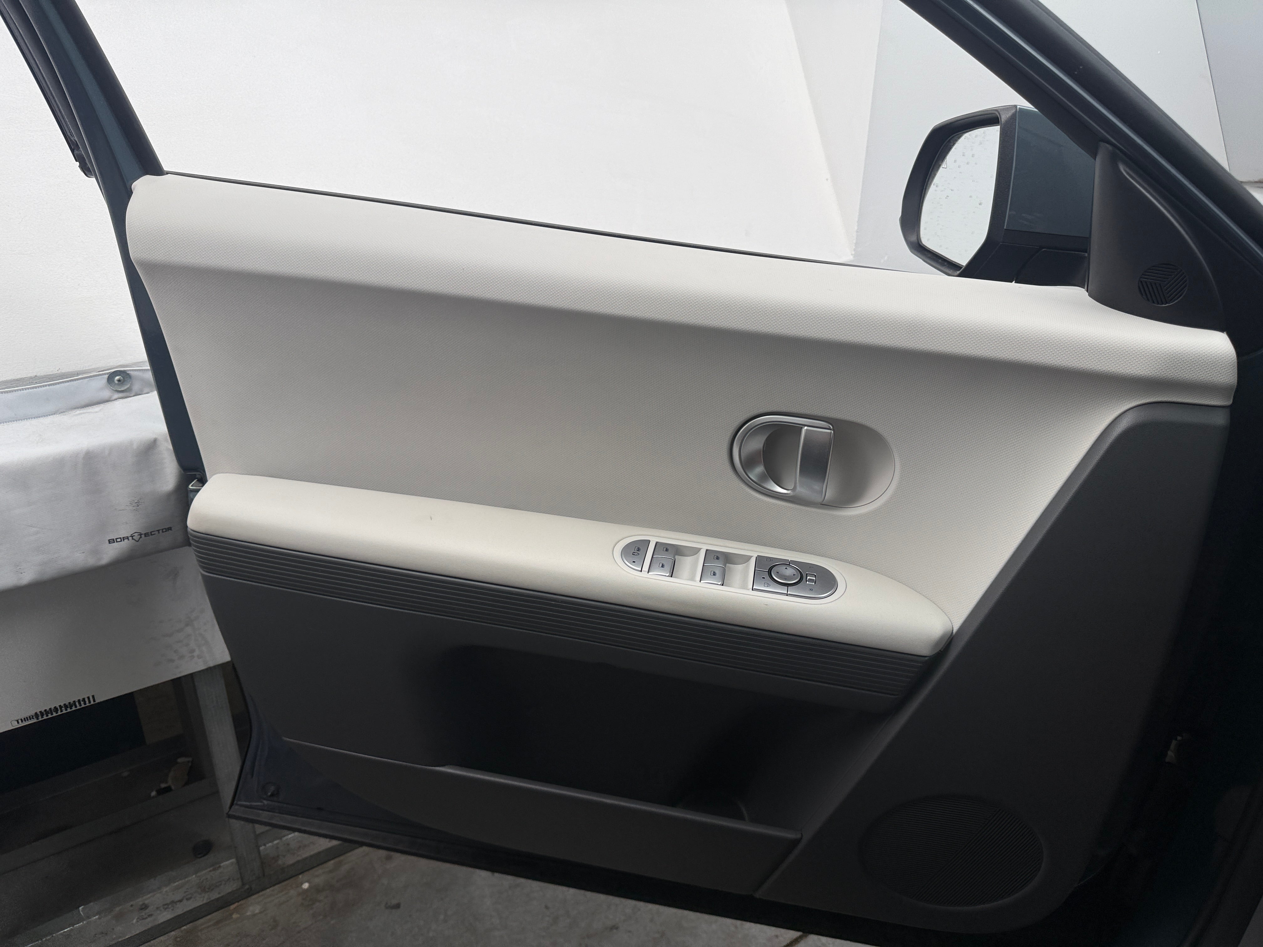 2024 Hyundai IONIQ 5 SEL - Photo 10