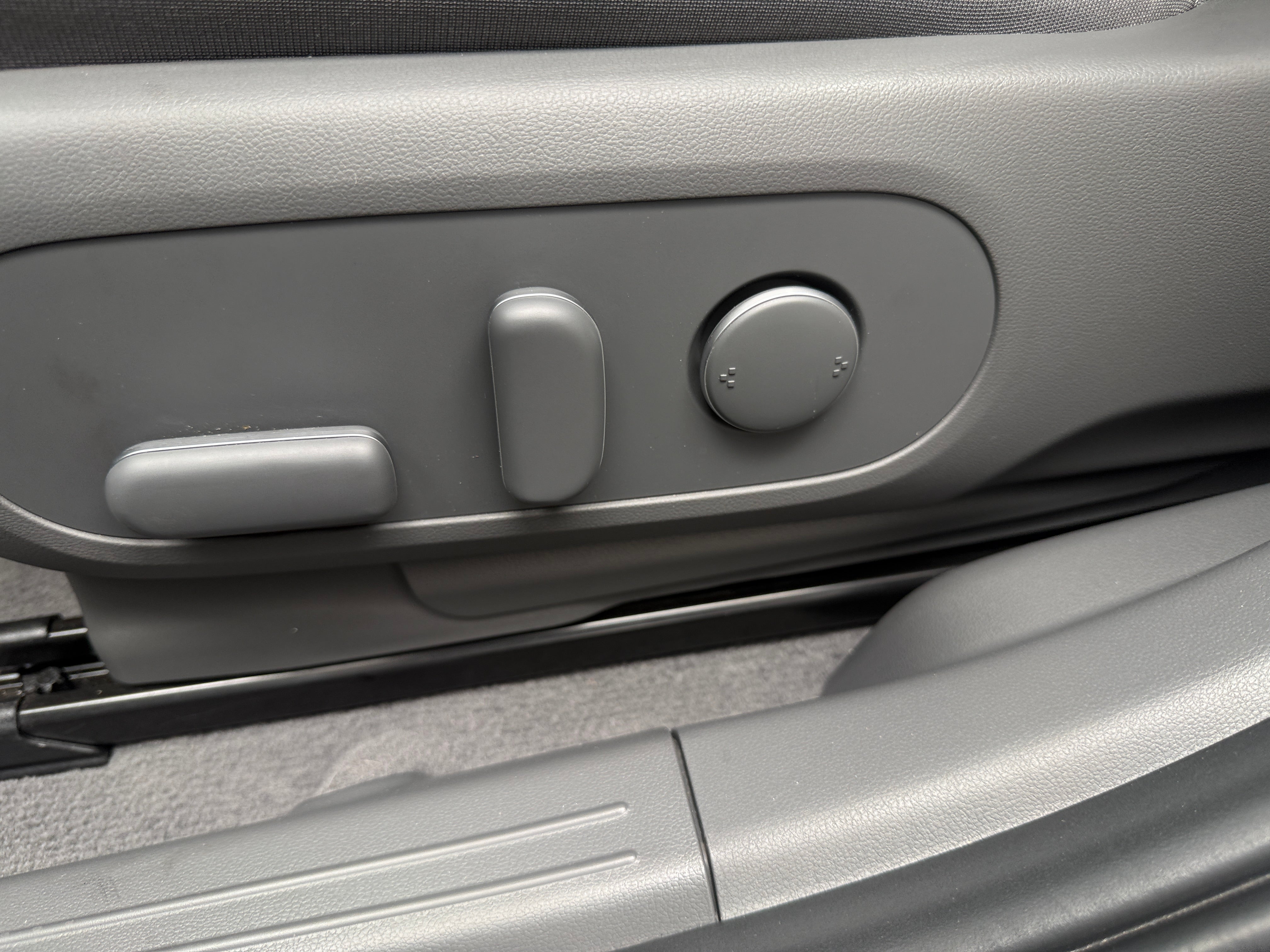 2024 Hyundai IONIQ 5 SEL - Photo 13