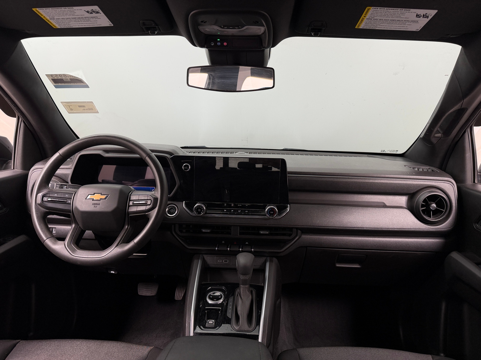 Thumbnail: 2024 Chevrolet Colorado - 3