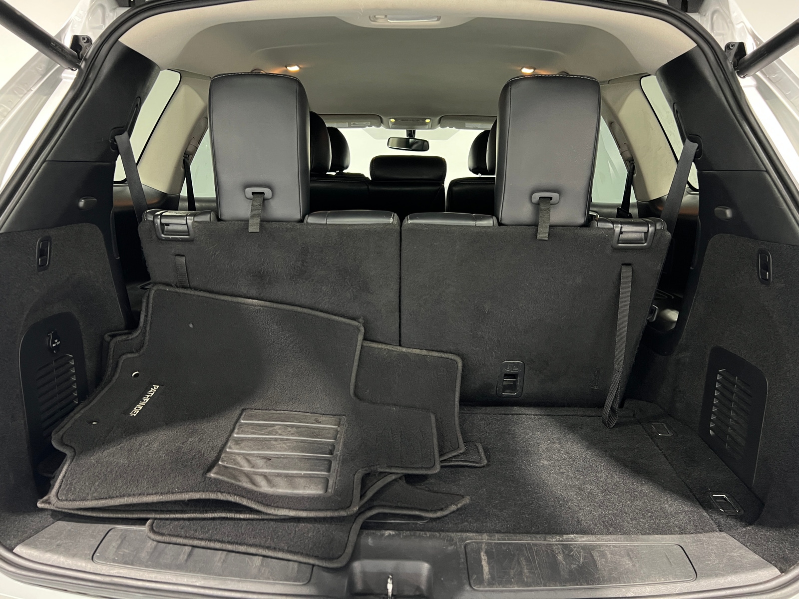 Thumbnail: 2020 Nissan Pathfinder - 6