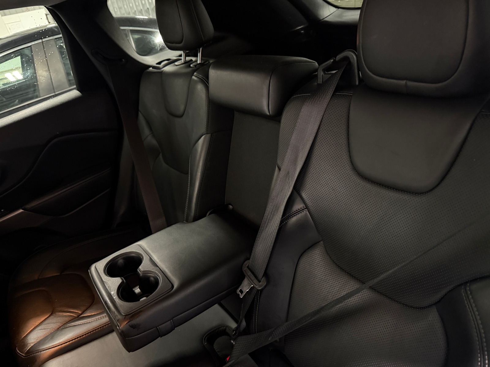 Thumbnail: 2019 Jeep Cherokee - 5