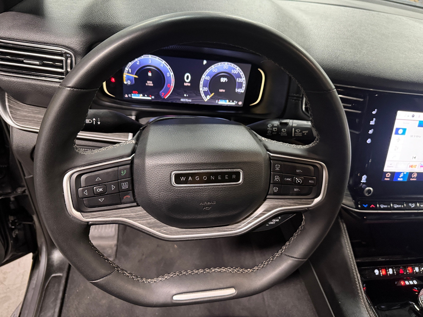 Thumbnail: 2024 Jeep Wagoneer - 4