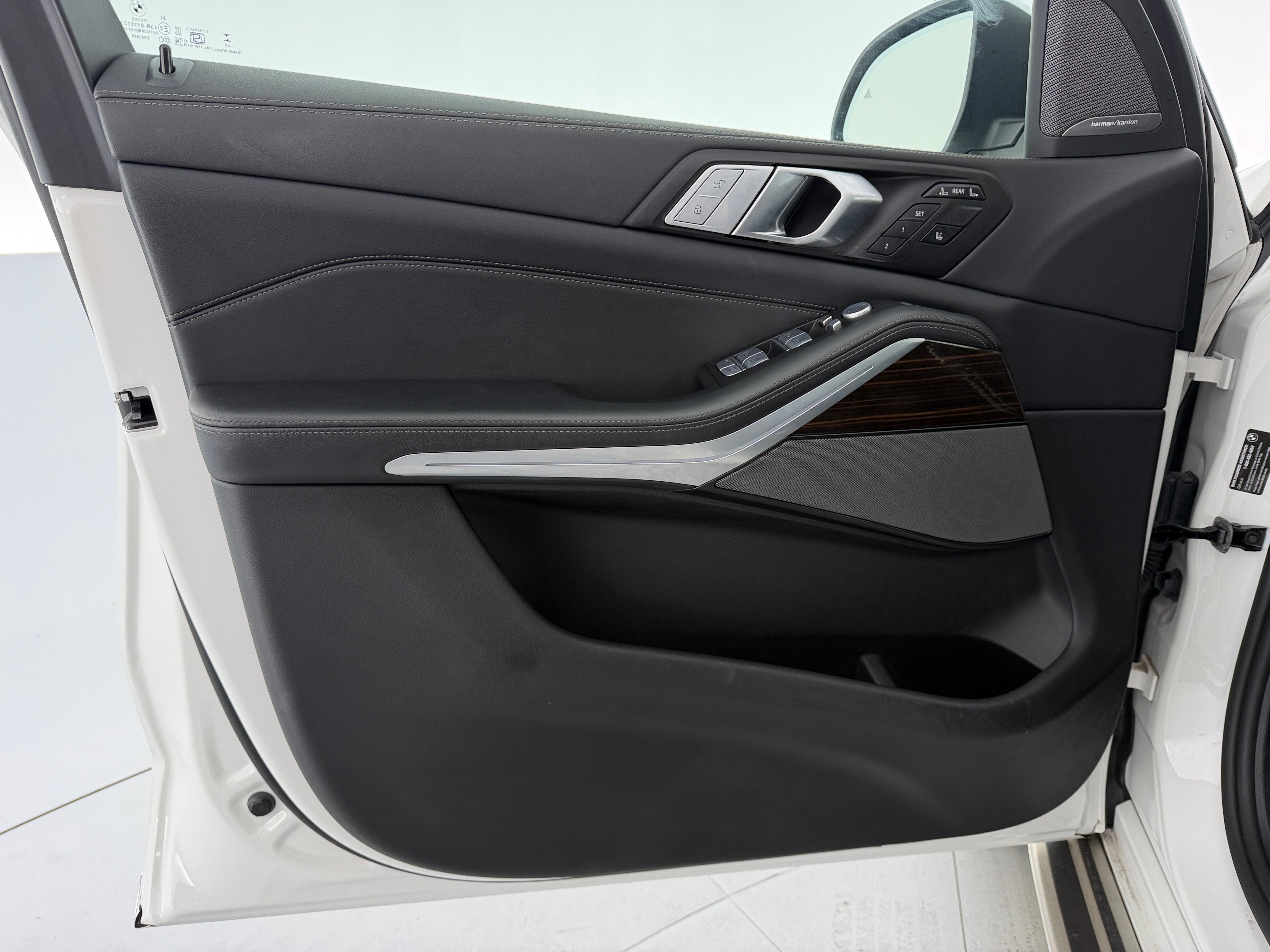 2026 BMW X7 40i