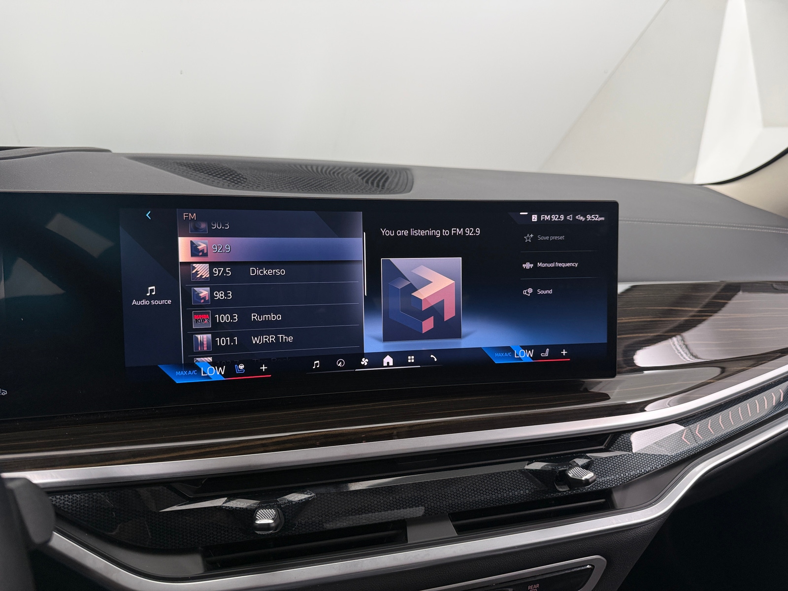 Thumbnail: 2026 BMW X7 - 3
