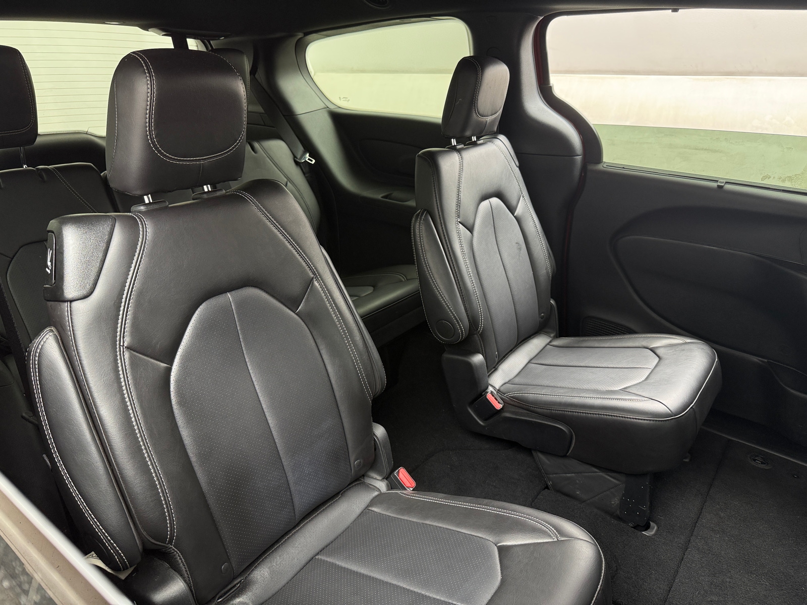 Thumbnail: 2026 Chrysler Pacifica - 5