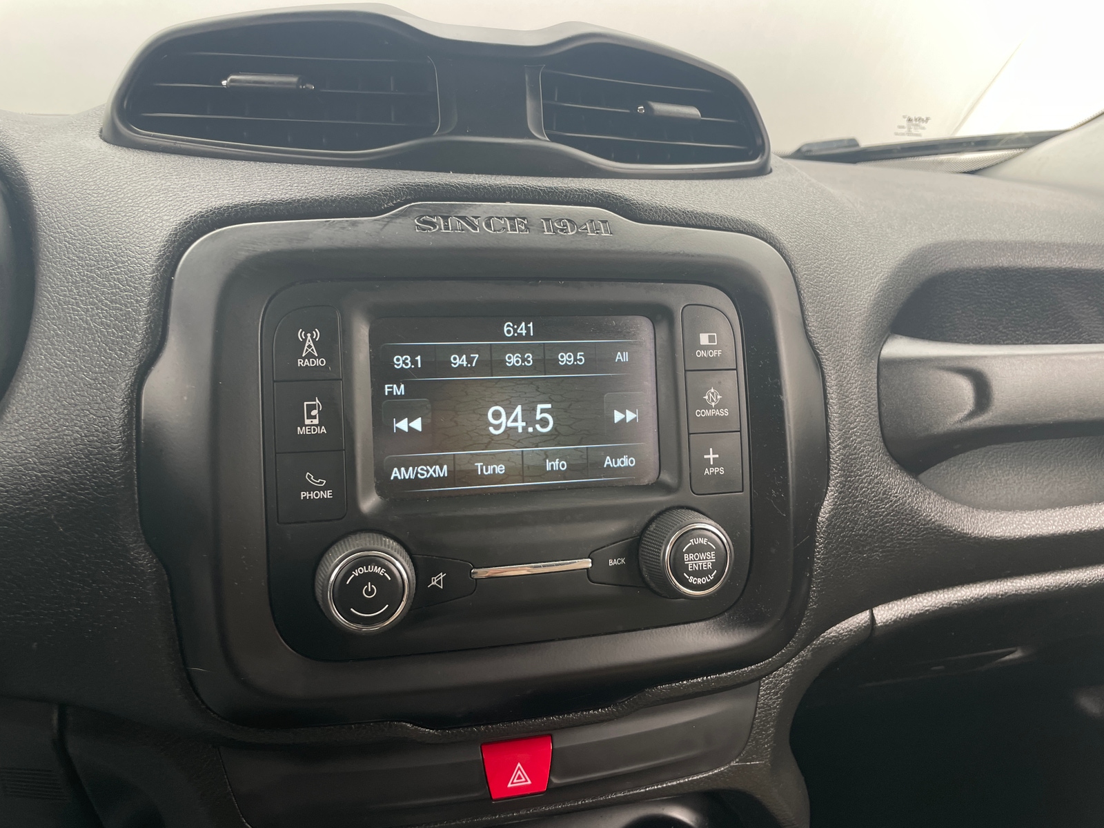 Thumbnail: 2017 Jeep Renegade - 4