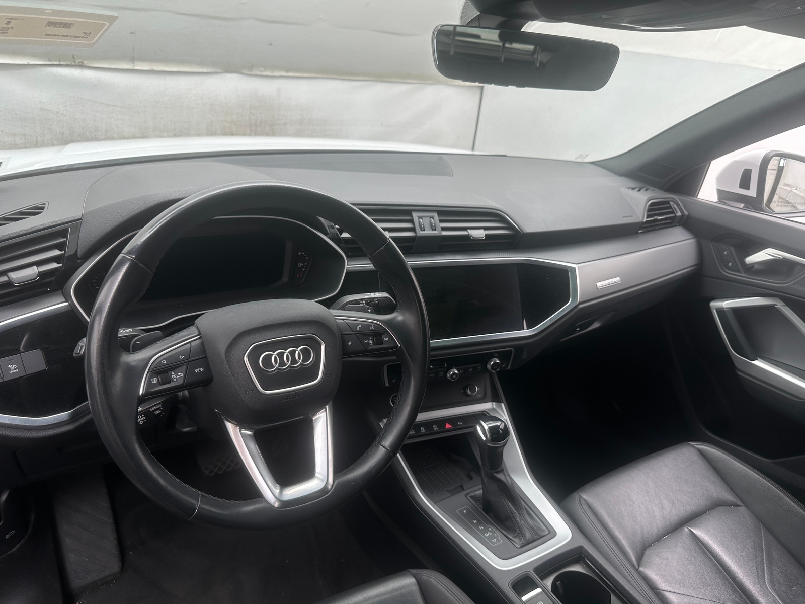 Thumbnail: 2024 Audi Q3 - 3