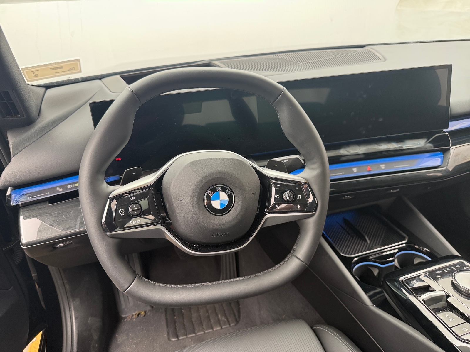 Thumbnail: 2026 BMW 5 Series - 4
