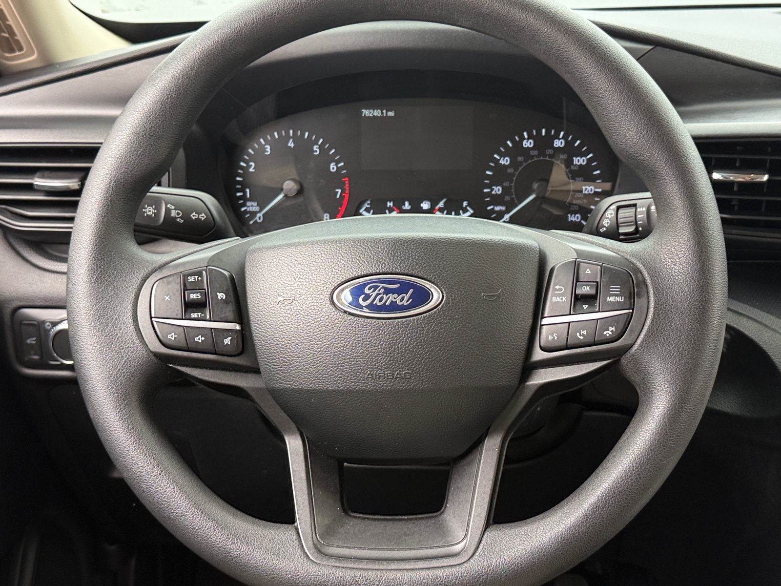 Thumbnail: 2022 Ford Explorer - 5