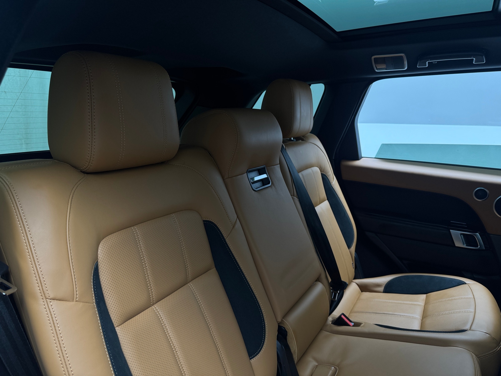 Thumbnail: 2020 Land Rover Range Rover Sport - 5