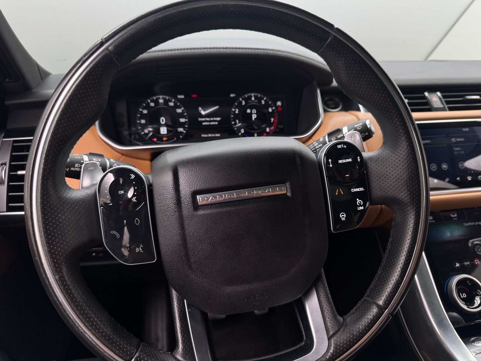 Thumbnail: 2020 Land Rover Range Rover Sport - 4
