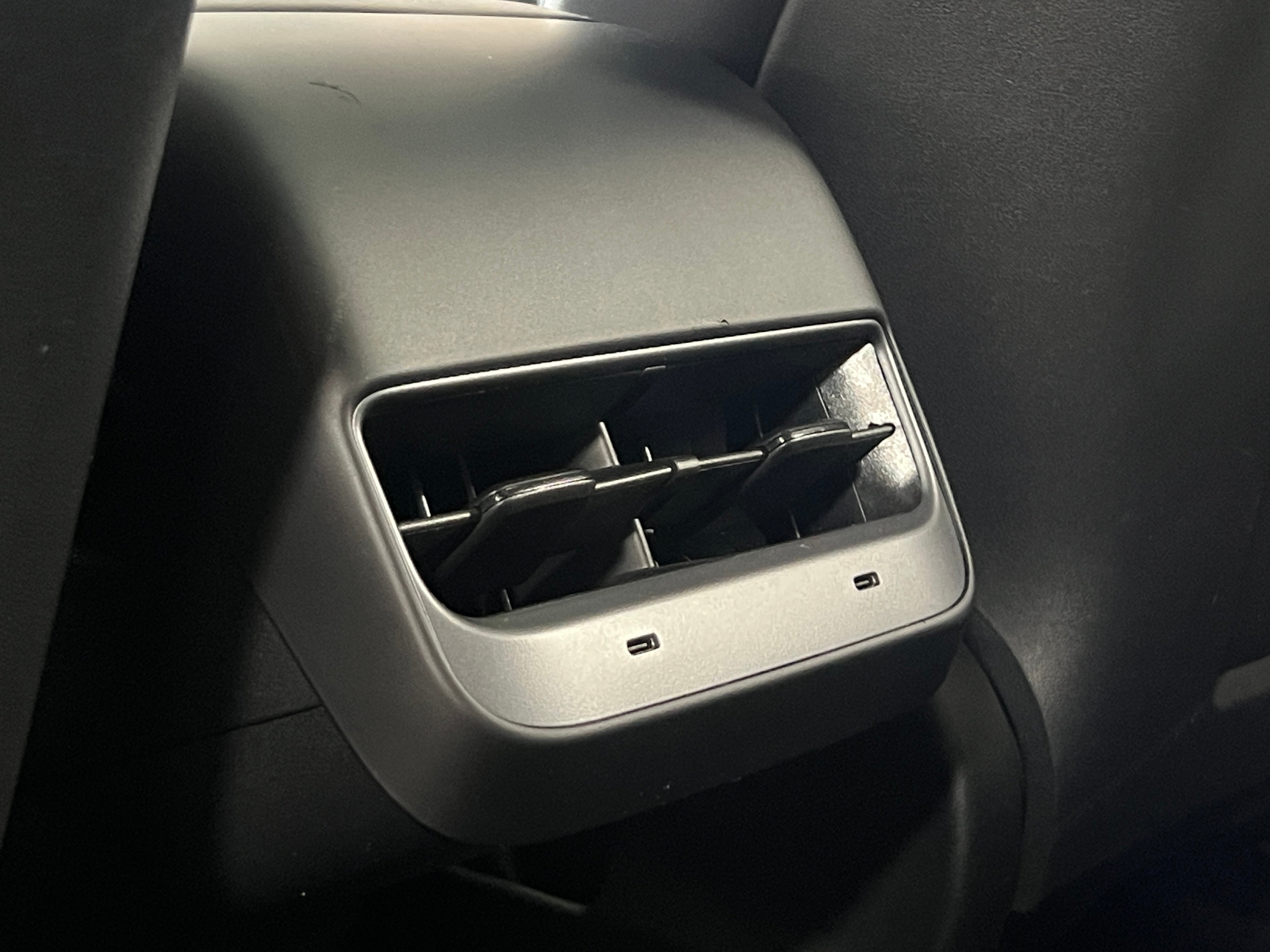 Used 2024 Tesla Model Y Long Range with VIN 7SAYGDEE0RF010586 for sale in Auburn, WA