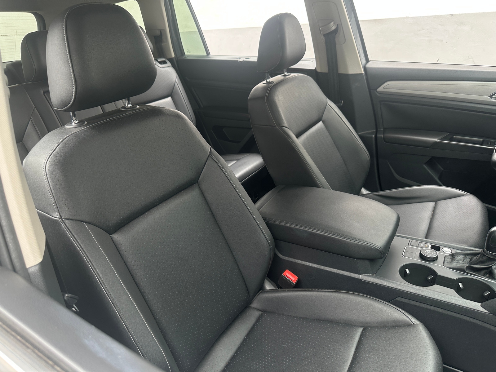 Thumbnail: 2019 Volkswagen Atlas - 2