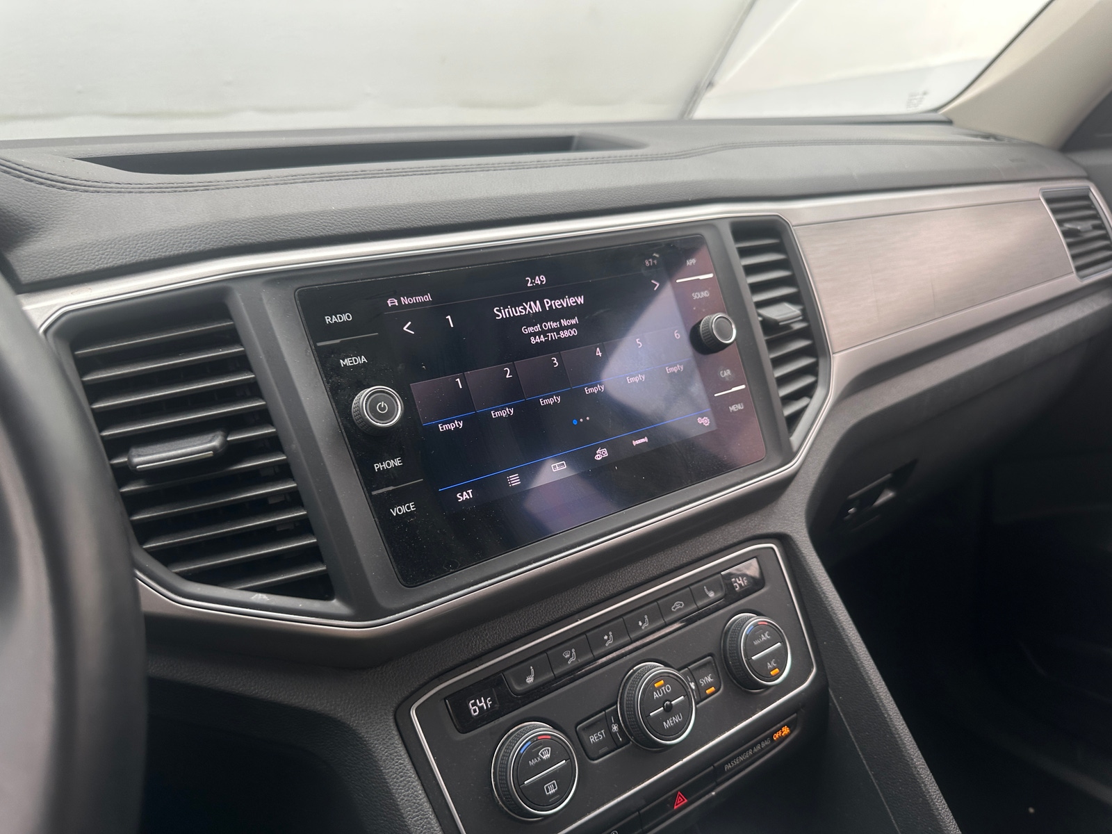 Thumbnail: 2019 Volkswagen Atlas - 4