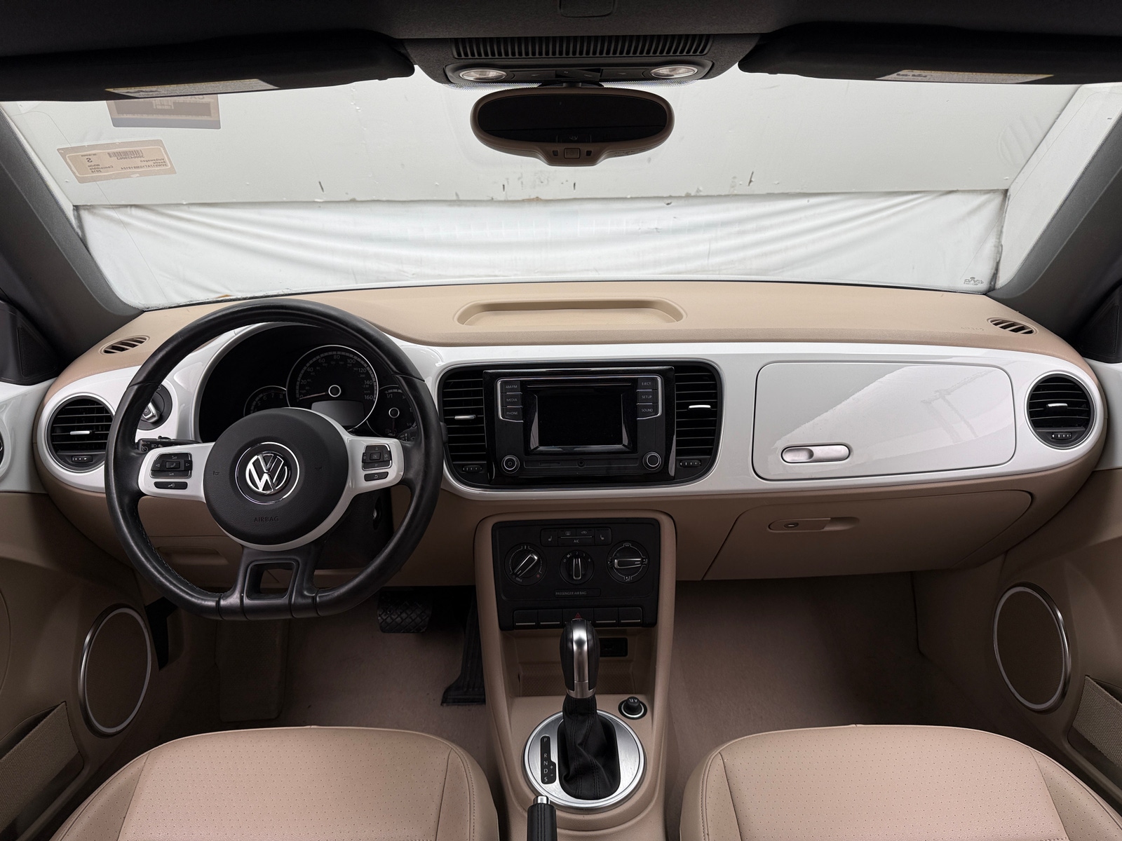 Thumbnail: 2016 Volkswagen Beetle - 2