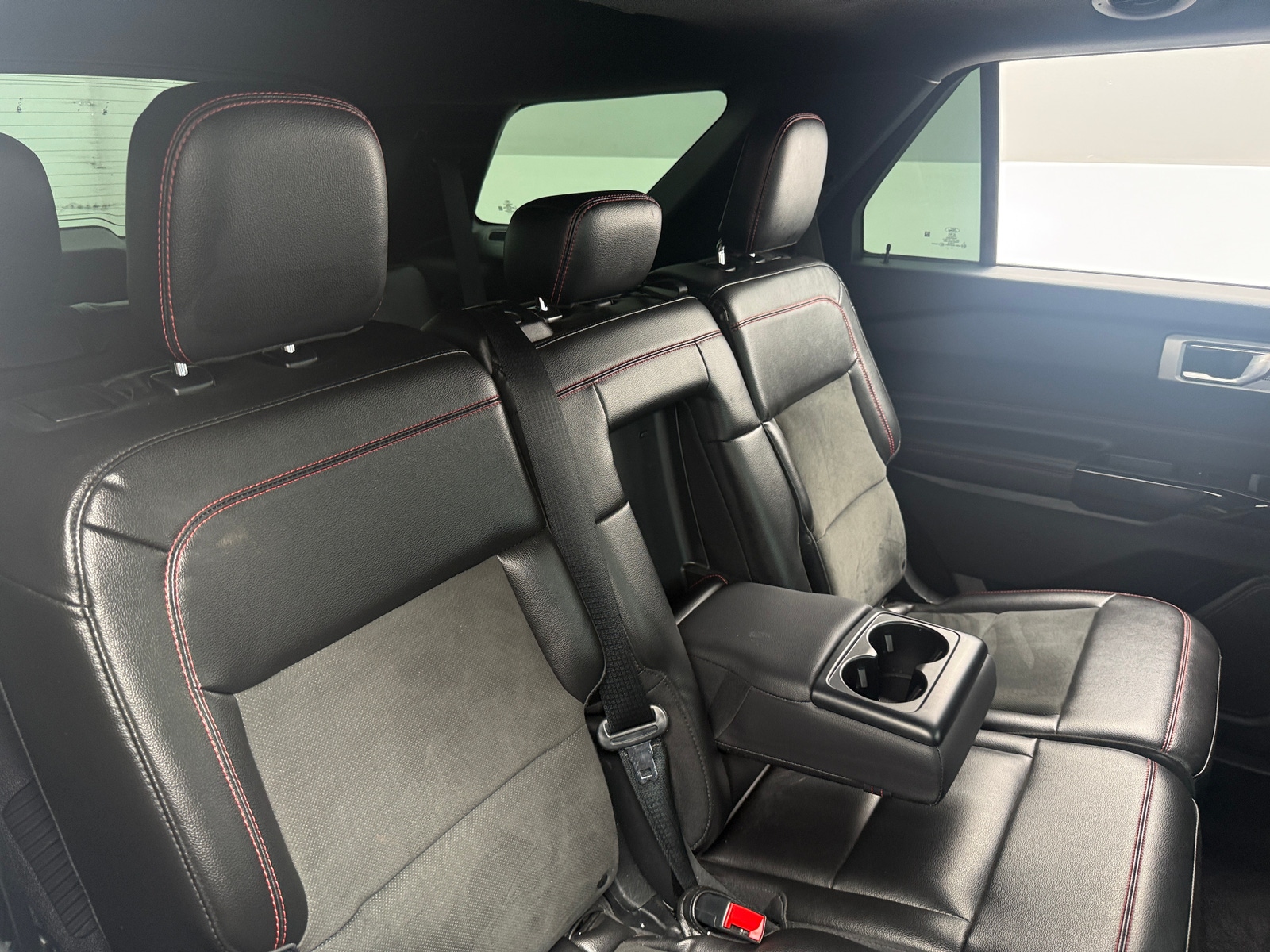 Thumbnail: 2022 Ford Explorer - 5