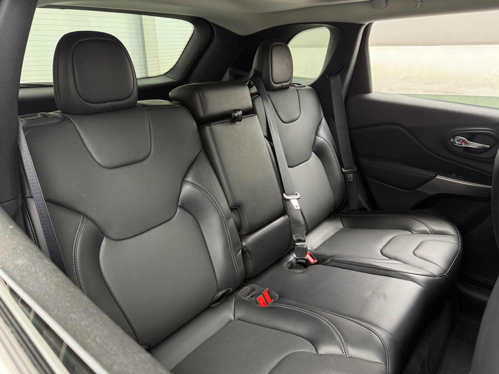 Thumbnail: 2021 Jeep Cherokee - 5