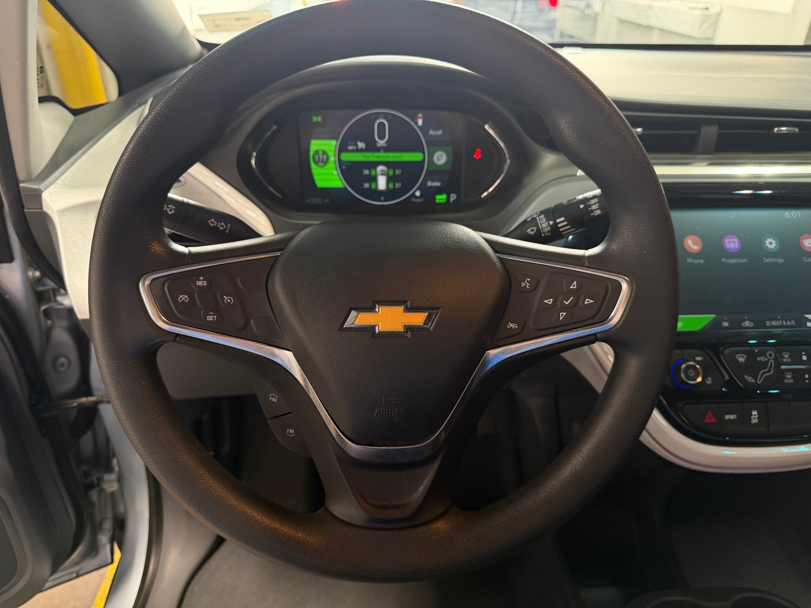 Thumbnail: 2017 Chevrolet Bolt EV - 5