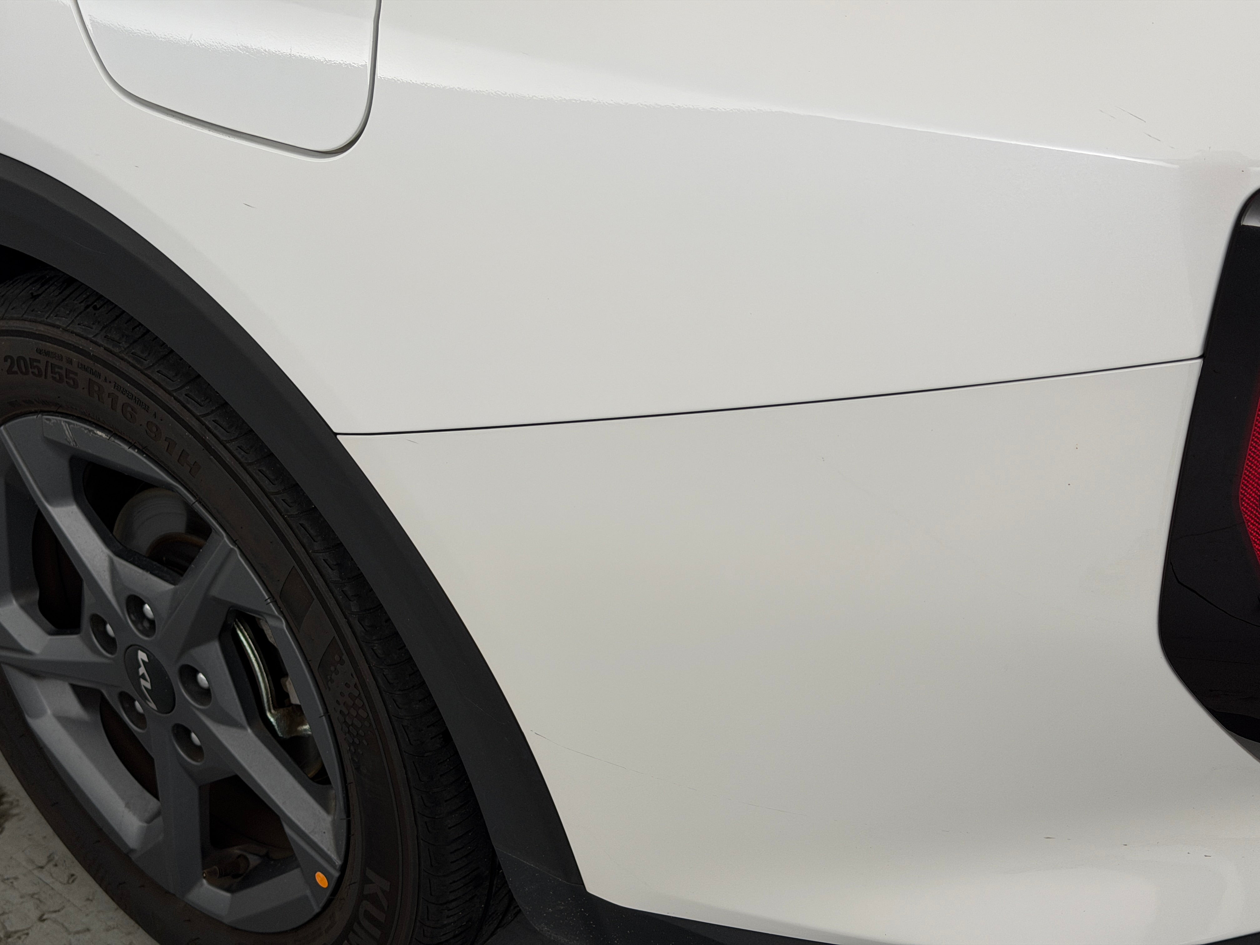 2025 Kia K4 LXS - Photo 21