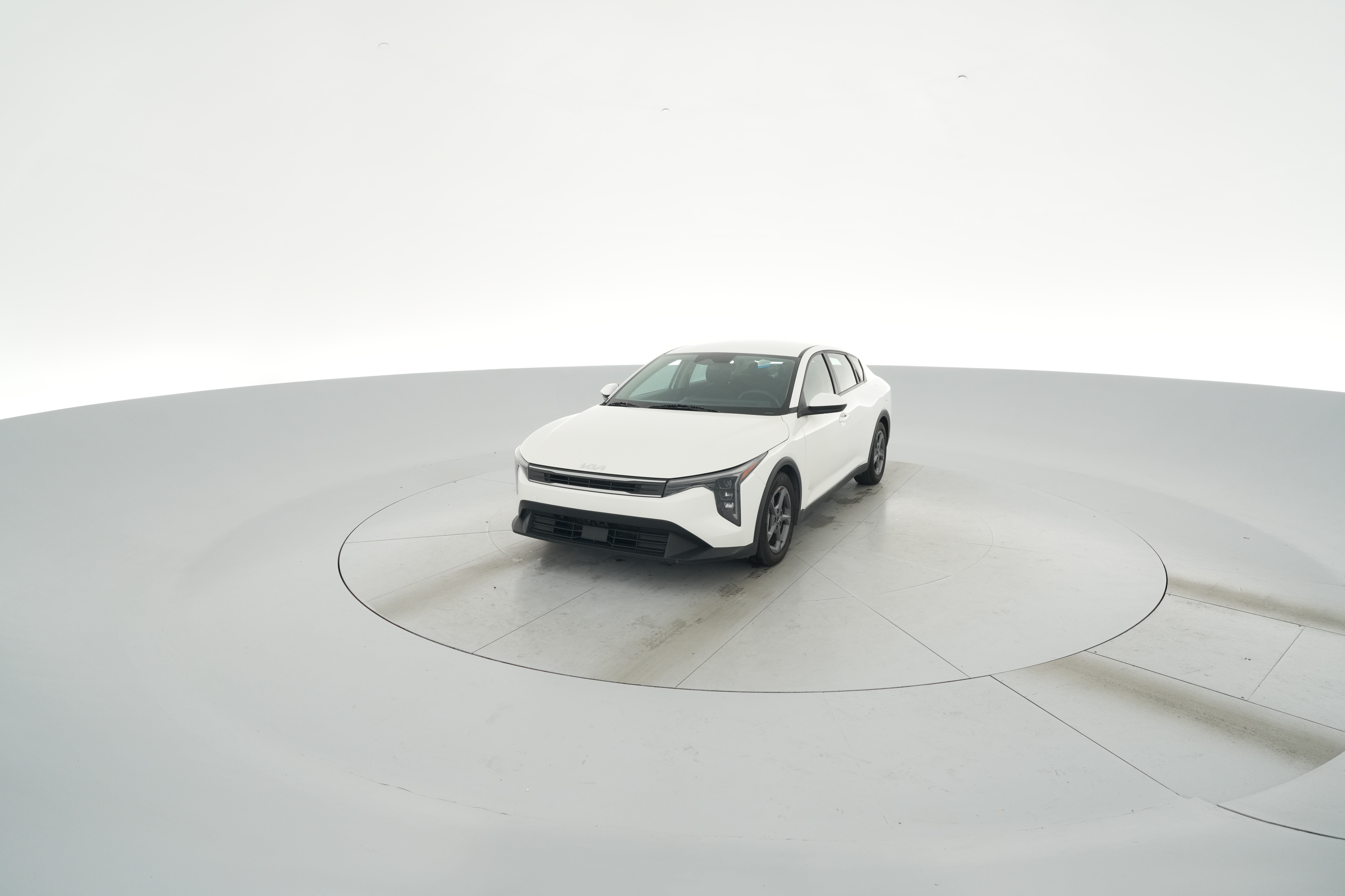 2025 Kia K4 LXS - Photo 24