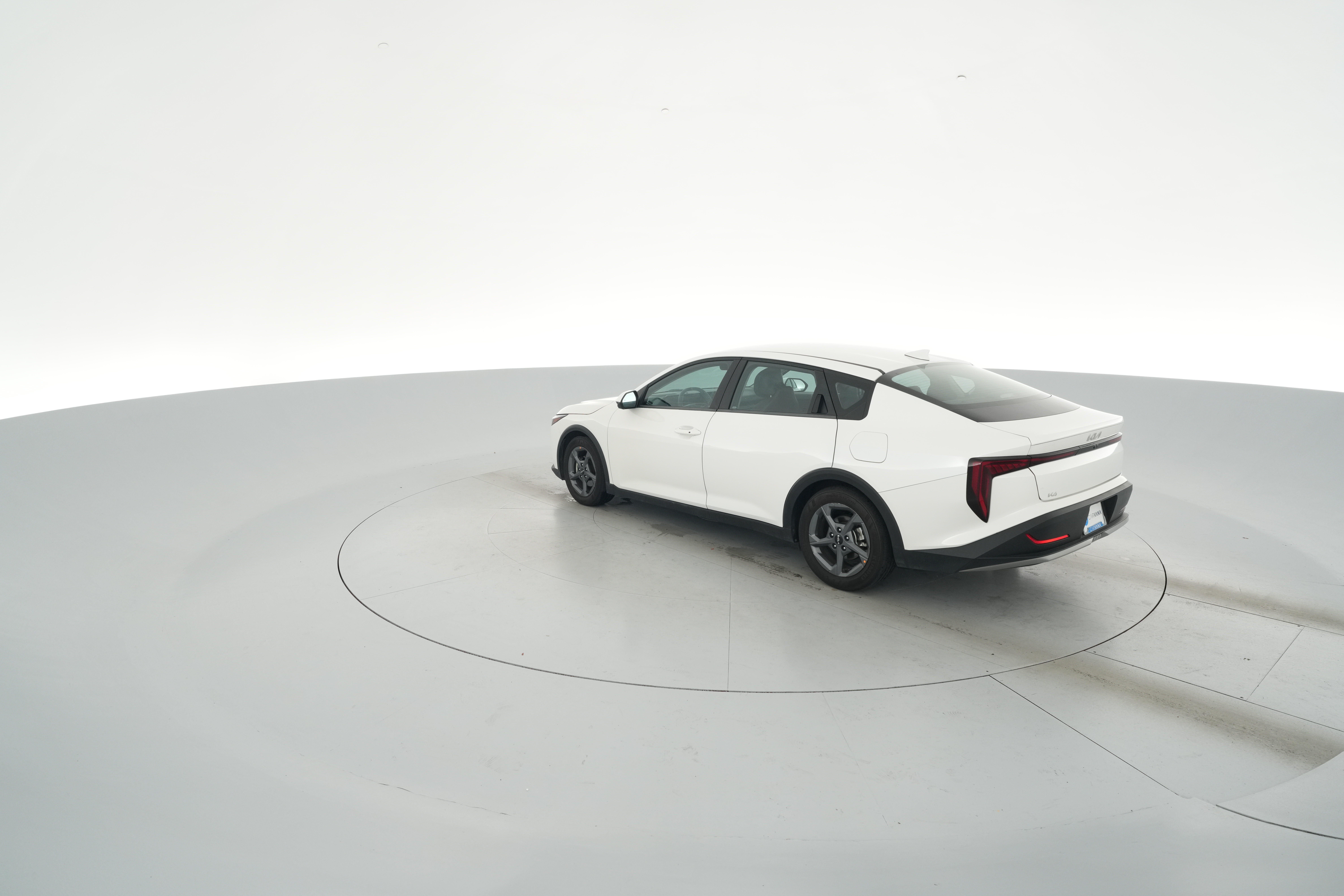 2025 Kia K4 LXS - Photo 29