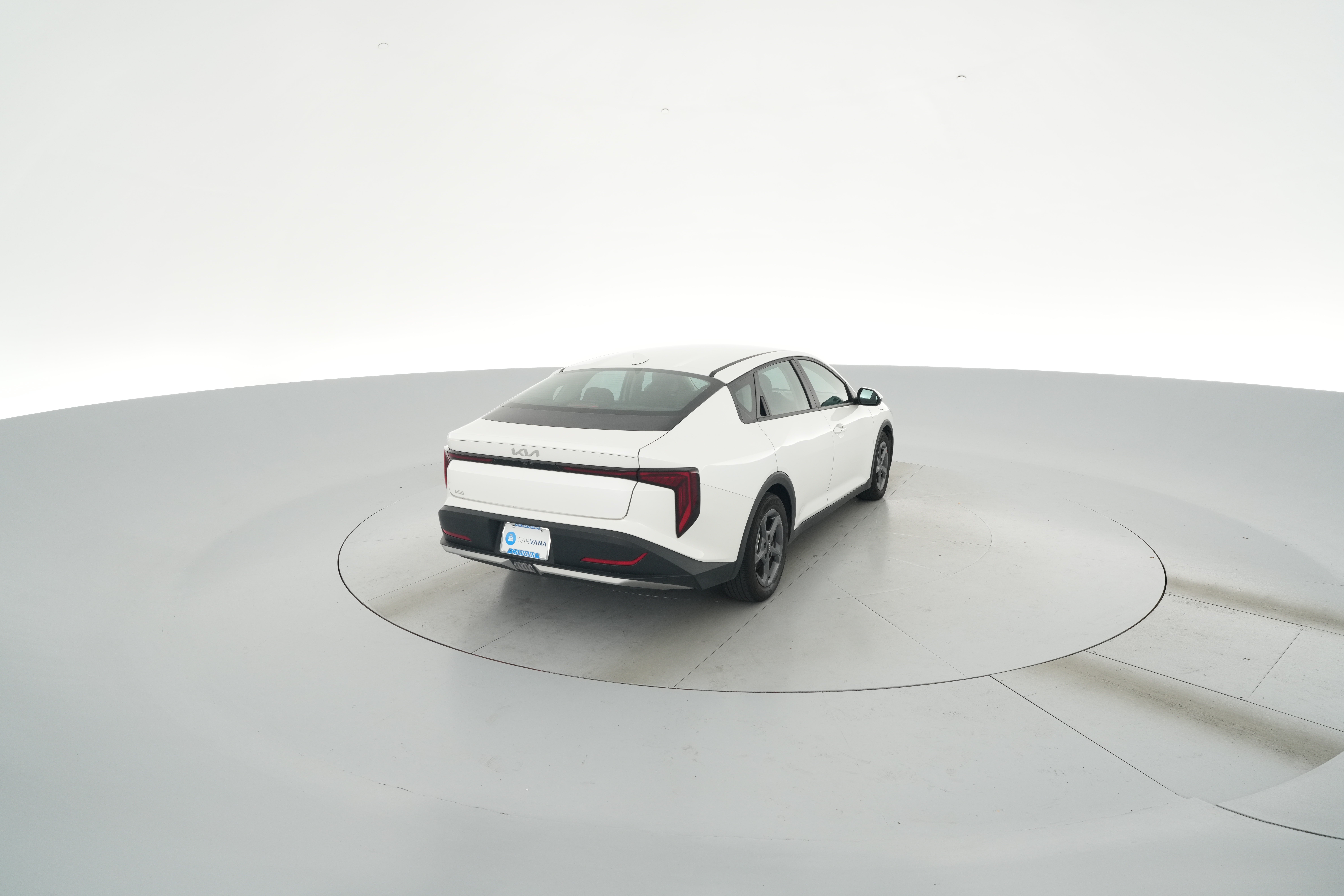 2025 Kia K4 LXS - Photo 32