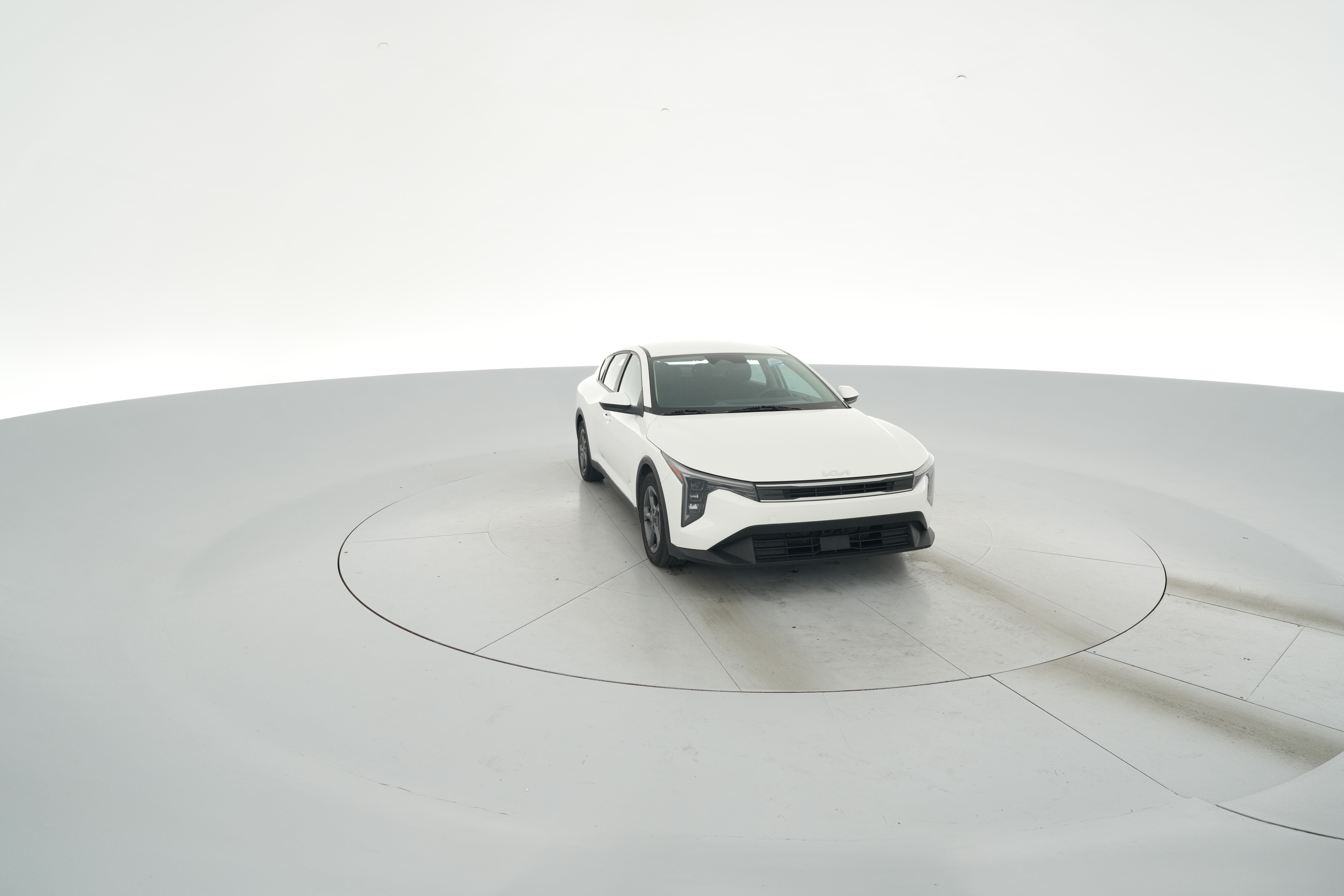 2025 Kia K4 LXS - Photo 38