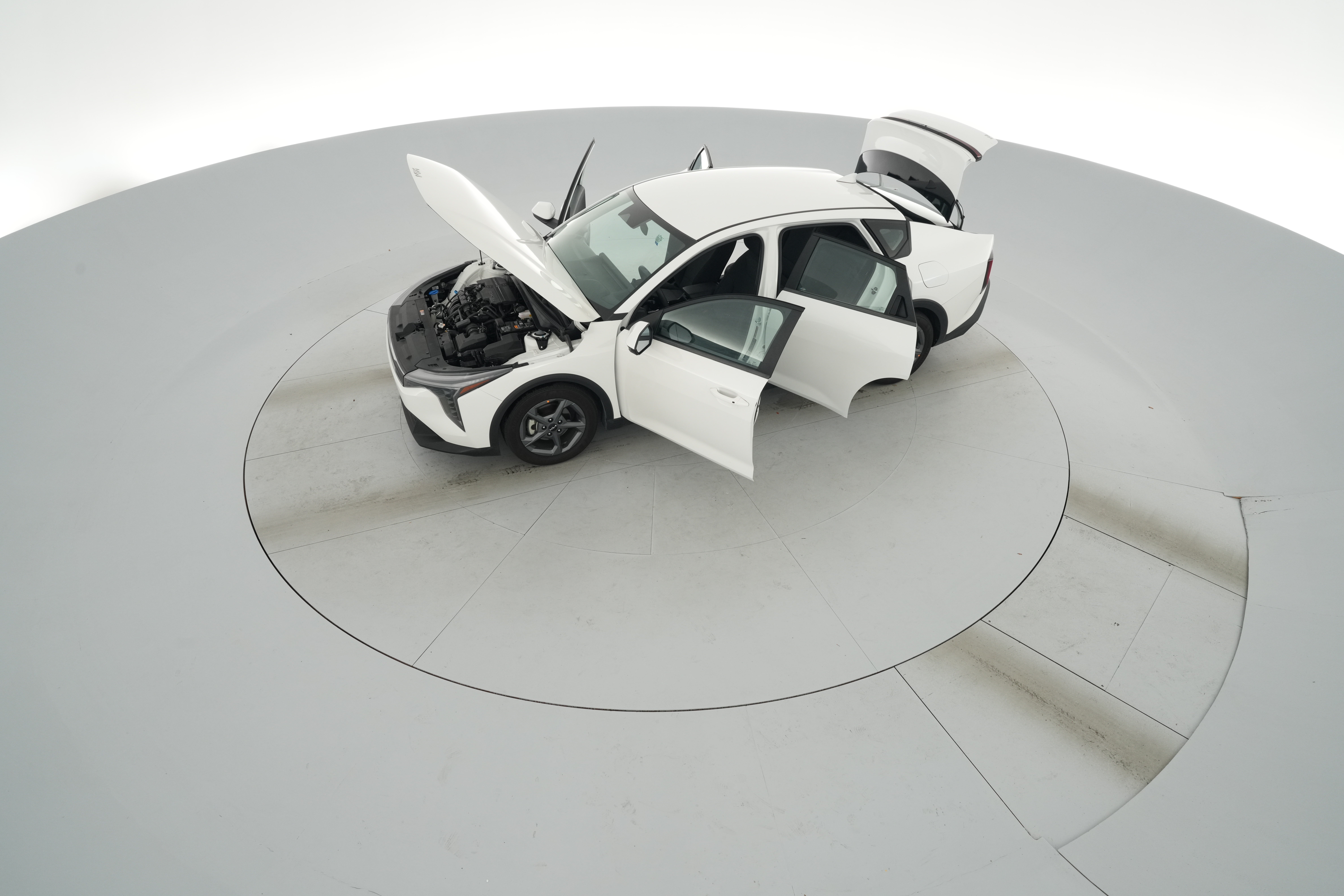 2025 Kia K4 LXS - Photo 42