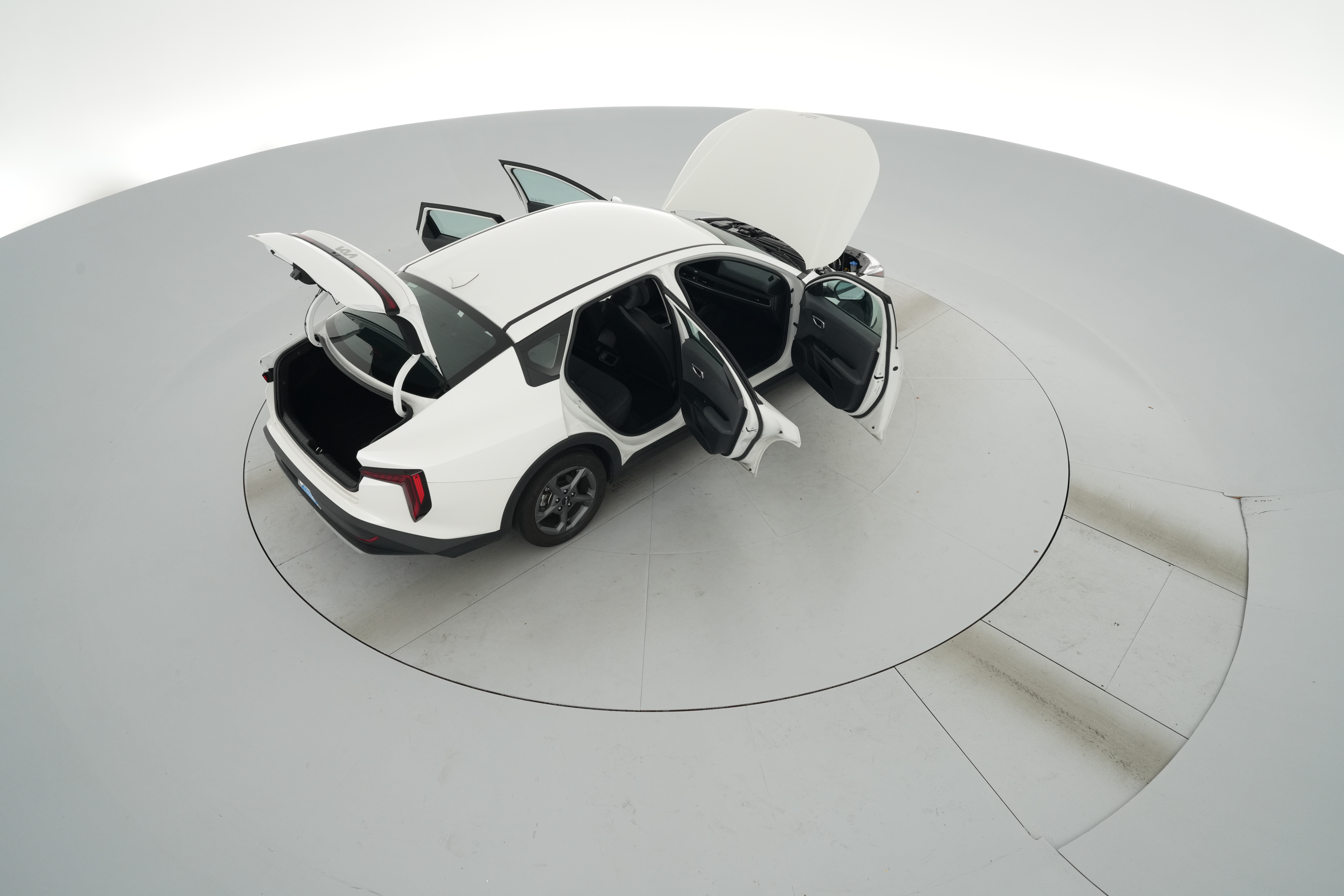 2025 Kia K4 LXS - Photo 49