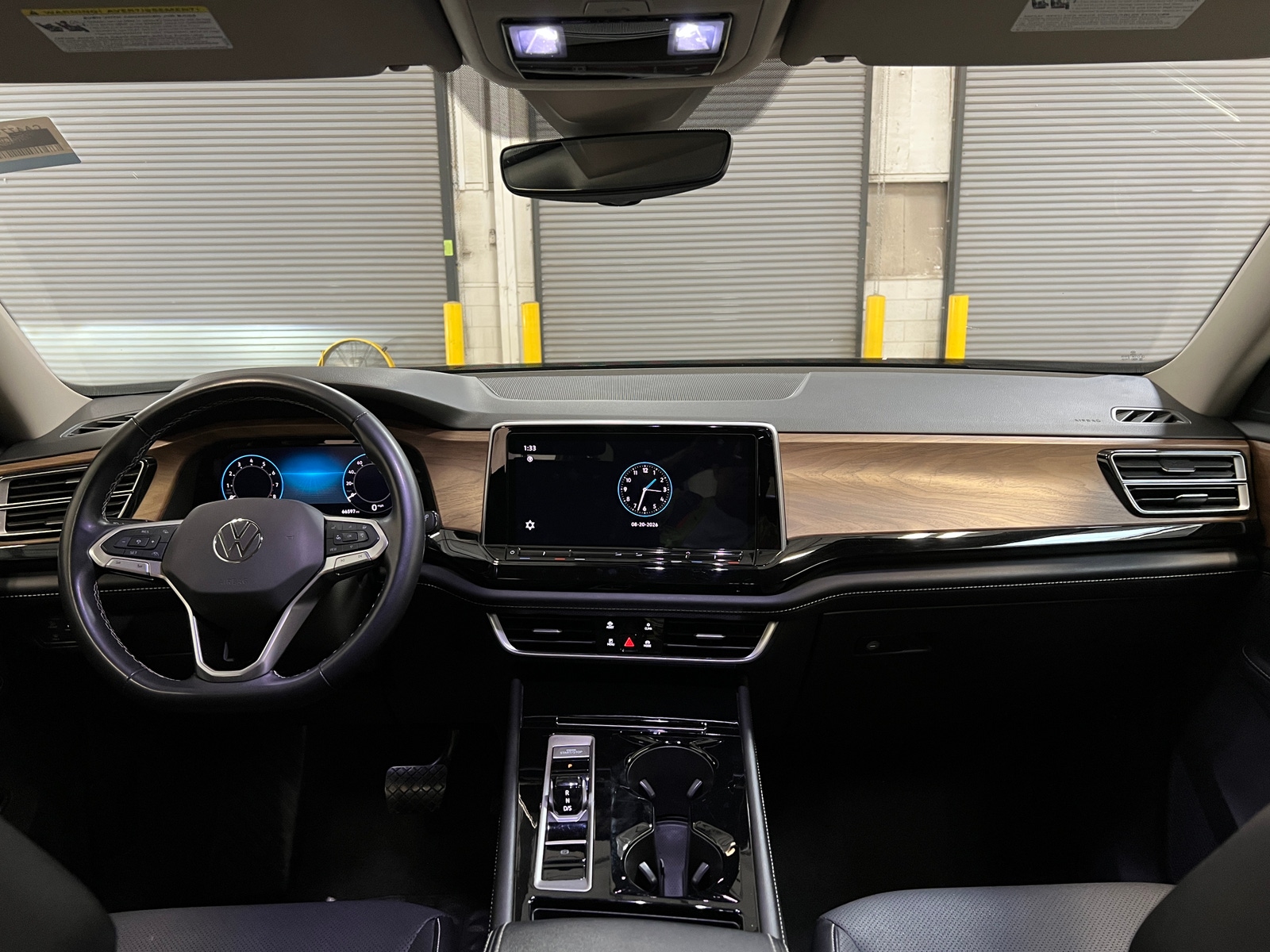 Thumbnail: 2024 Volkswagen Atlas - 3