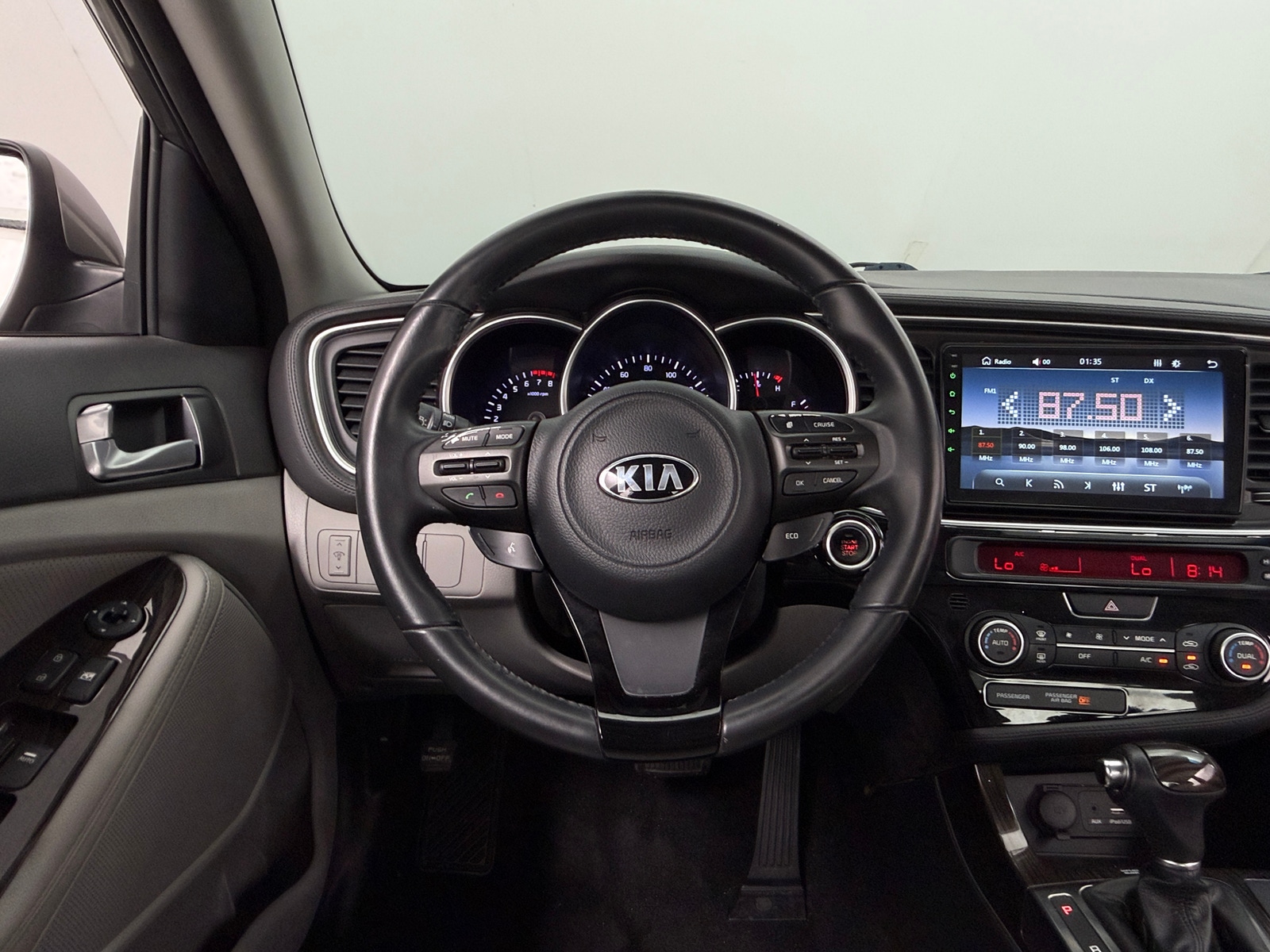 Thumbnail: 2015 Kia Optima - 4