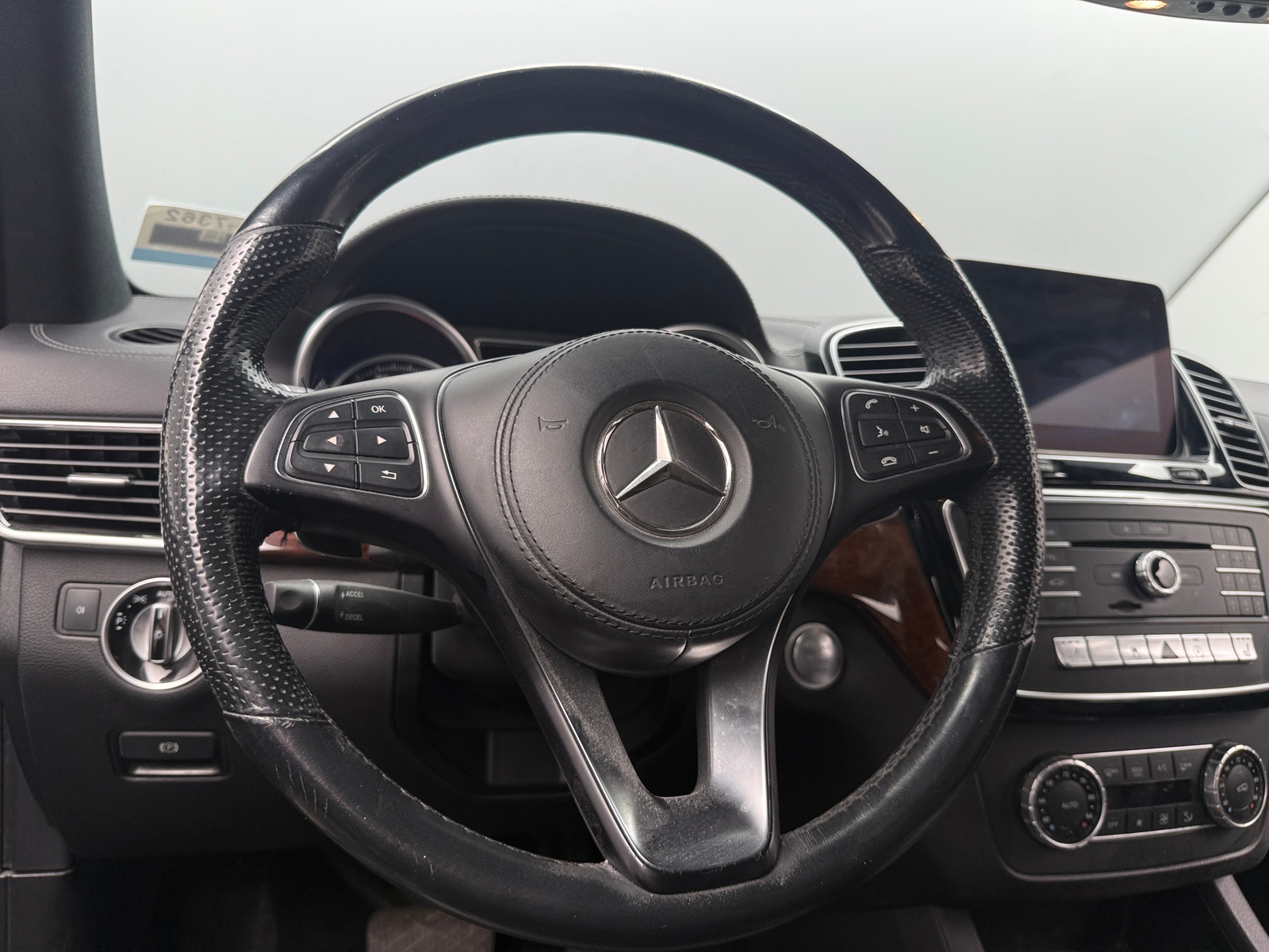 Thumbnail: 2018 Mercedes-Benz GLS - 4
