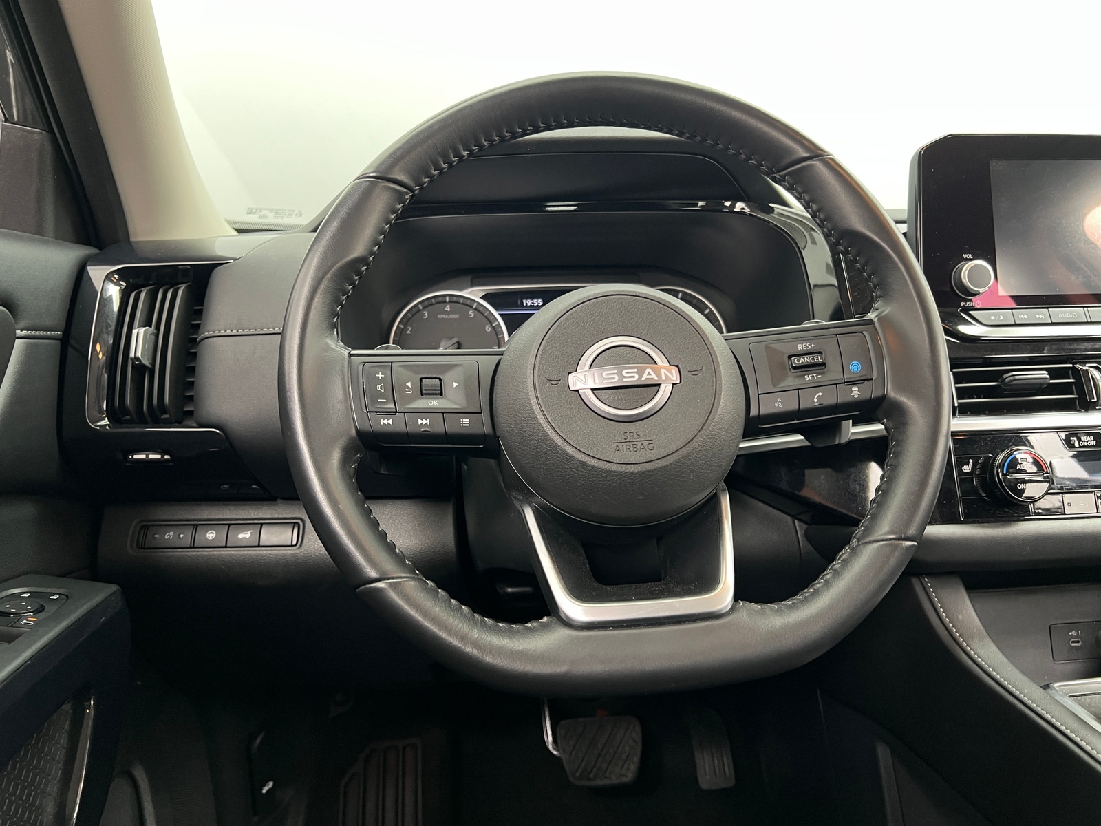 Thumbnail: 2025 Nissan Pathfinder - 5