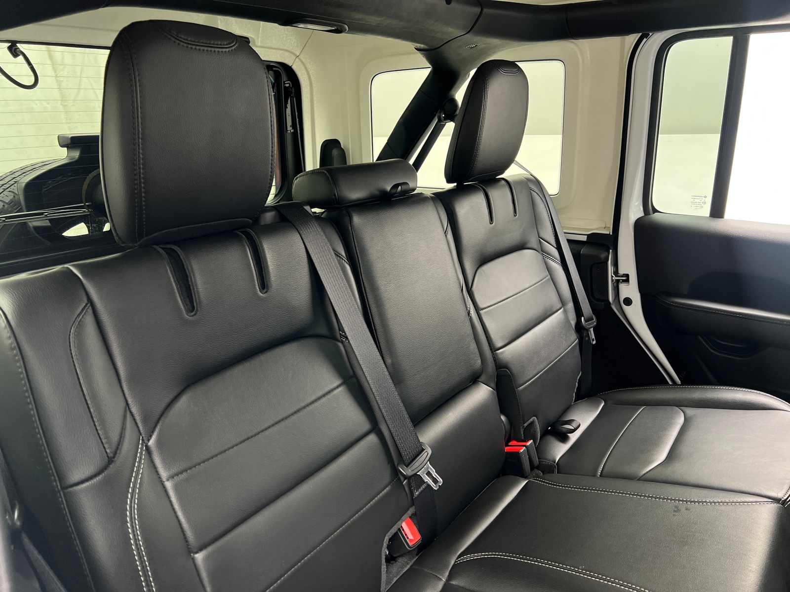 Thumbnail: 2021 Jeep Wrangler - 5