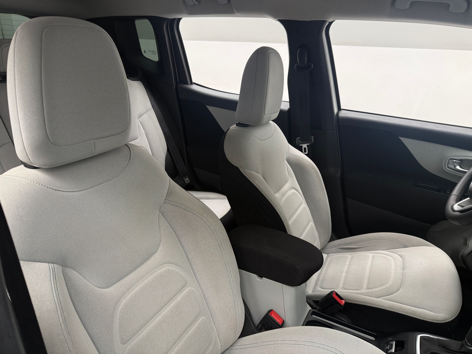 Thumbnail: 2021 Jeep Renegade - 2