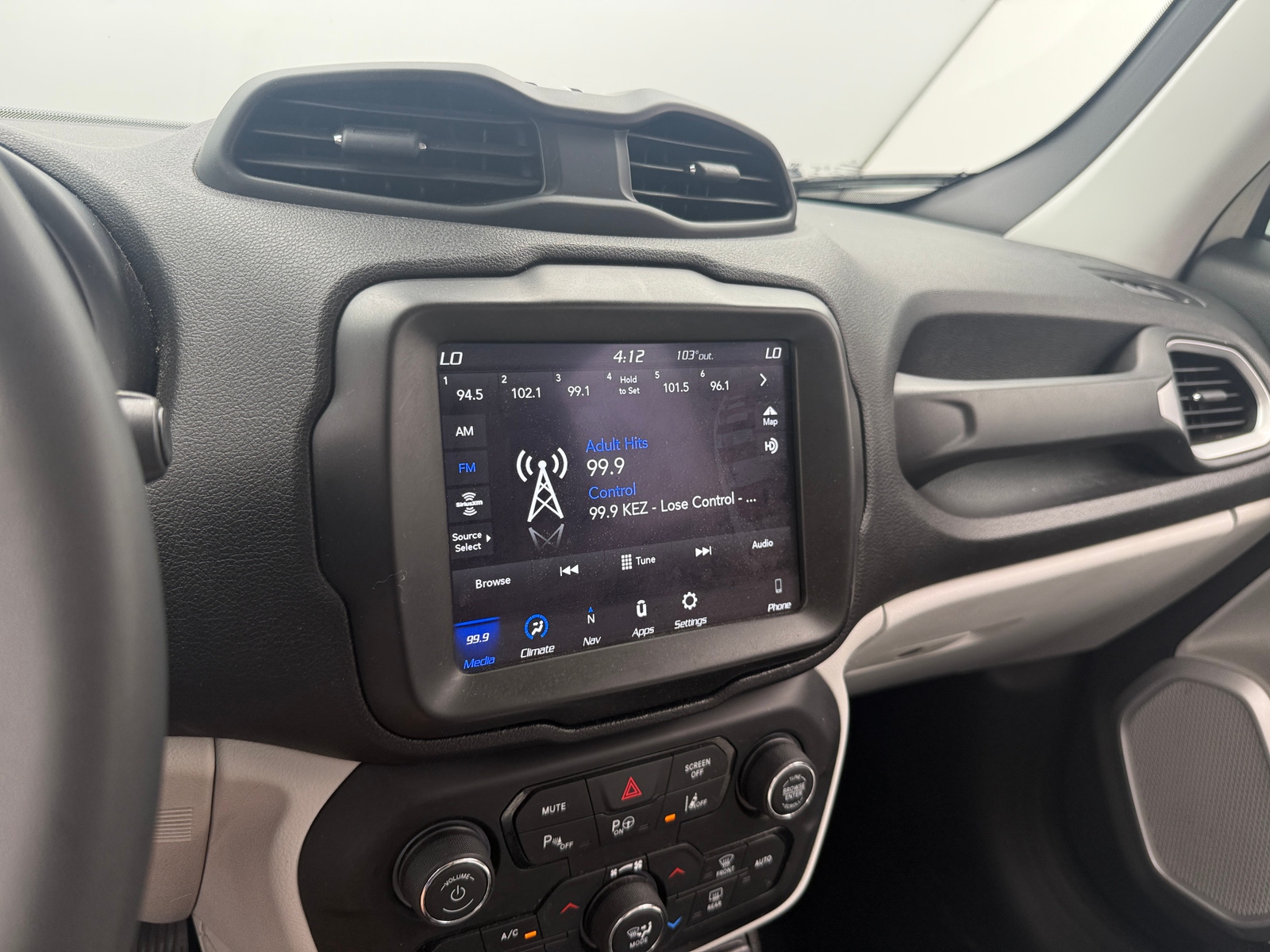 Thumbnail: 2021 Jeep Renegade - 4