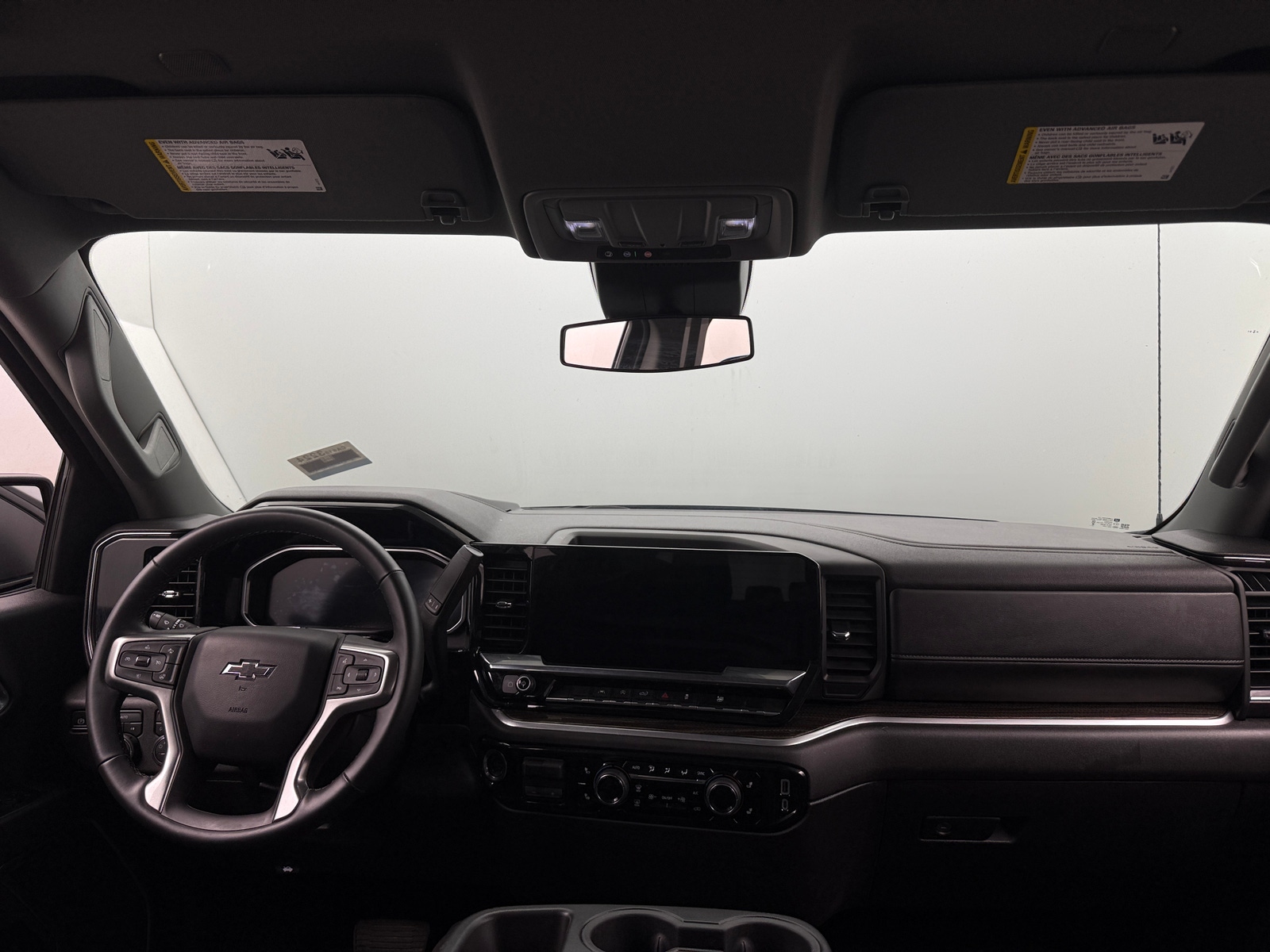 Thumbnail: 2026 Chevrolet Silverado 1500 - 3