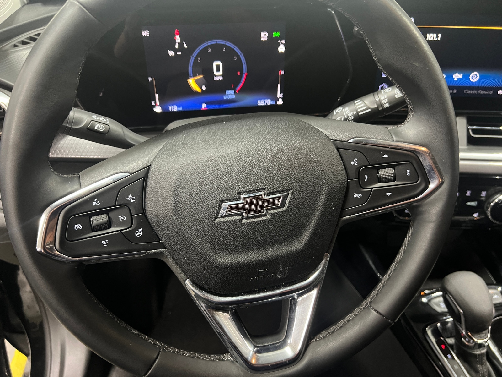 Thumbnail: 2026 Chevrolet Trax - 4