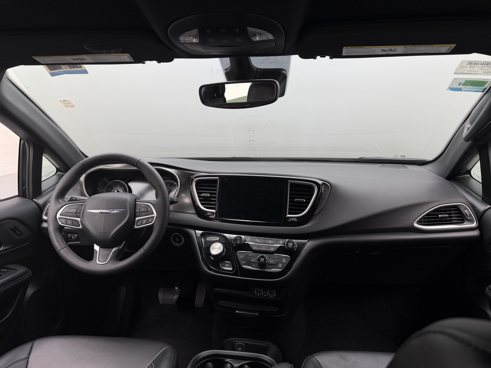 Thumbnail: 2025 Chrysler Pacifica - 2