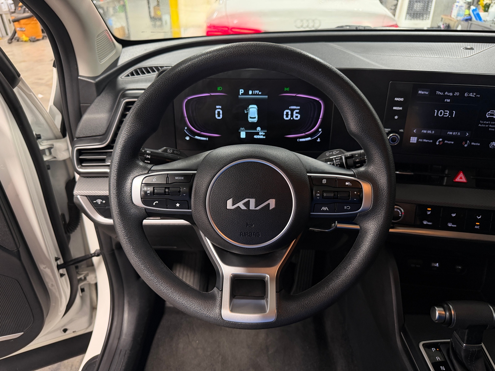 Thumbnail: 2023 Kia Sportage - 5