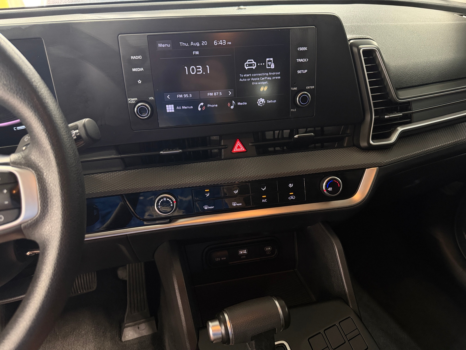Thumbnail: 2023 Kia Sportage - 4